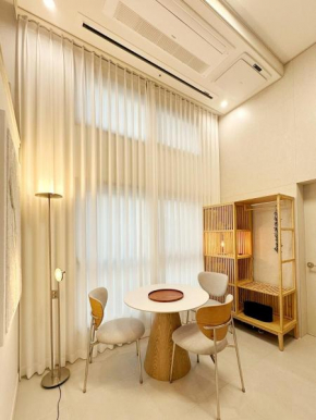 Open Sale Luxury stay in Hongik Univ Station 3mins 7ppl group family trip luggage storage